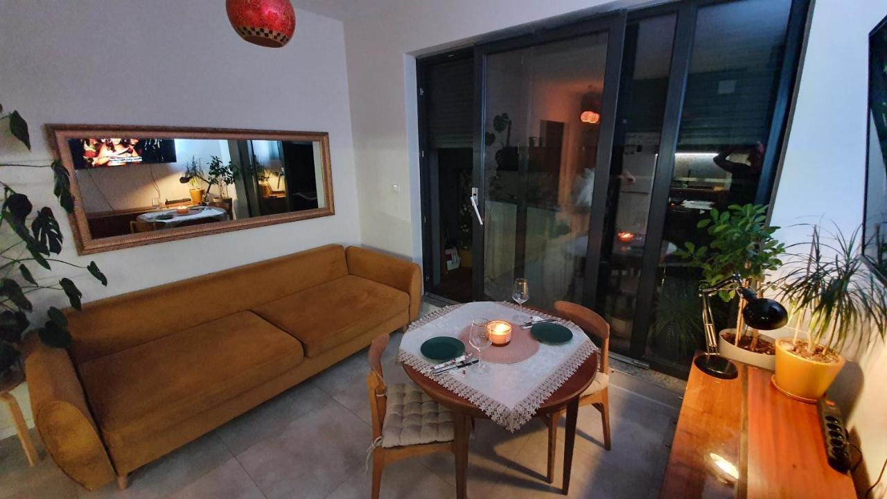 Apartment In City Center Przemysl Bagian luar foto